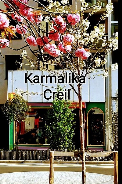 Karmalika votre boutique ésotérique à Creil (Oise) vous propose une sélection unique de vêtements spirituels, thés et infusions naturelles pour un bien-être, décoration zen,  encens et pierres naturelles pour nourrir le corps, l’âme et l’esprit