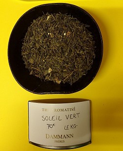 Thé Vert SOLEIL VERT.  huile essentielle d'orange sanguine, écorce d'orange  7,00€ les 100g