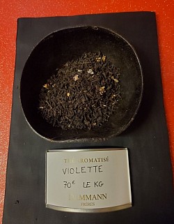 Thé noir. Violette  7,00€ les 100g