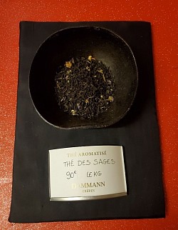 Thé noir et vert. THÉ DES SAGES. bergamote, lavande gousse de vanille, fleurs de jasmin. 9,00€ ,les 100g
