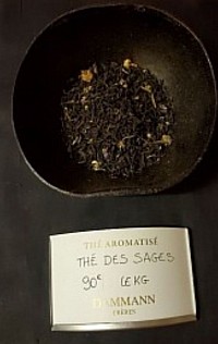 Bergamote, lavande, gousse de vanille,  fleurs de jasmin