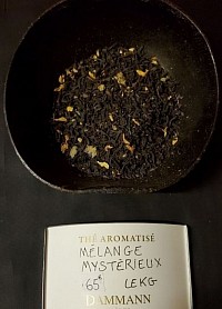 Orange sanguine, pêche et fleurs de mauve