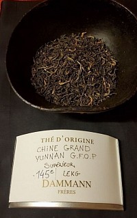 Riche en pointes dorées. Grand thé de chine.