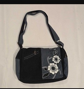 sac bandoulière coton brodé floral